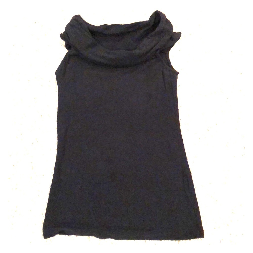 James Perse off the shoulder tank top